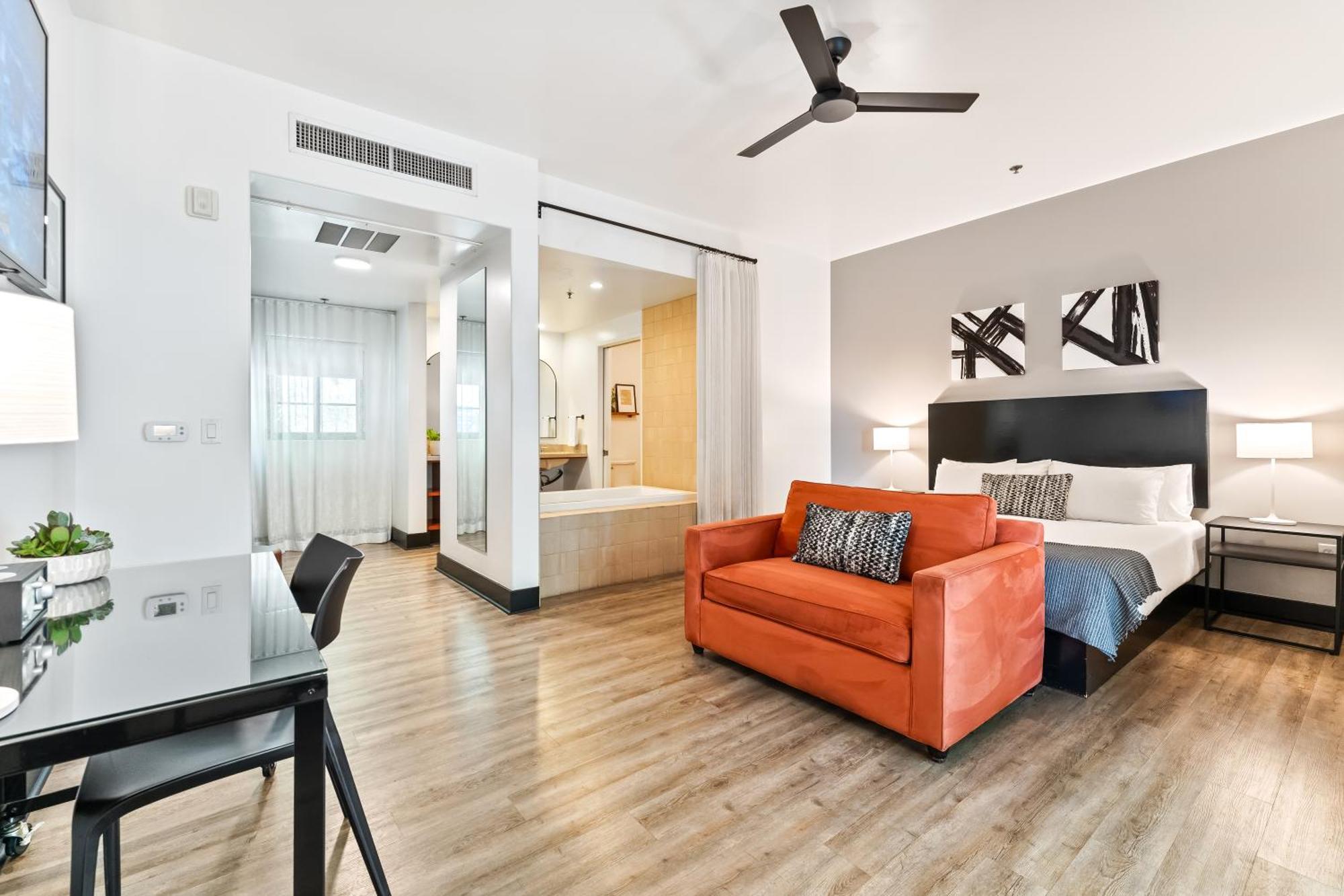 Casa 425 + Lounge, A Four Sisters Hotel Claremont
